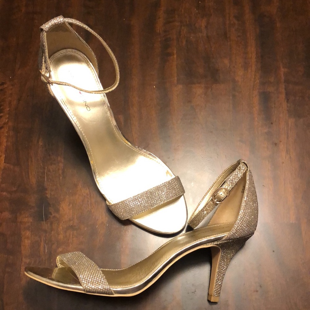 Bandolino Sparkly Gold High Heels